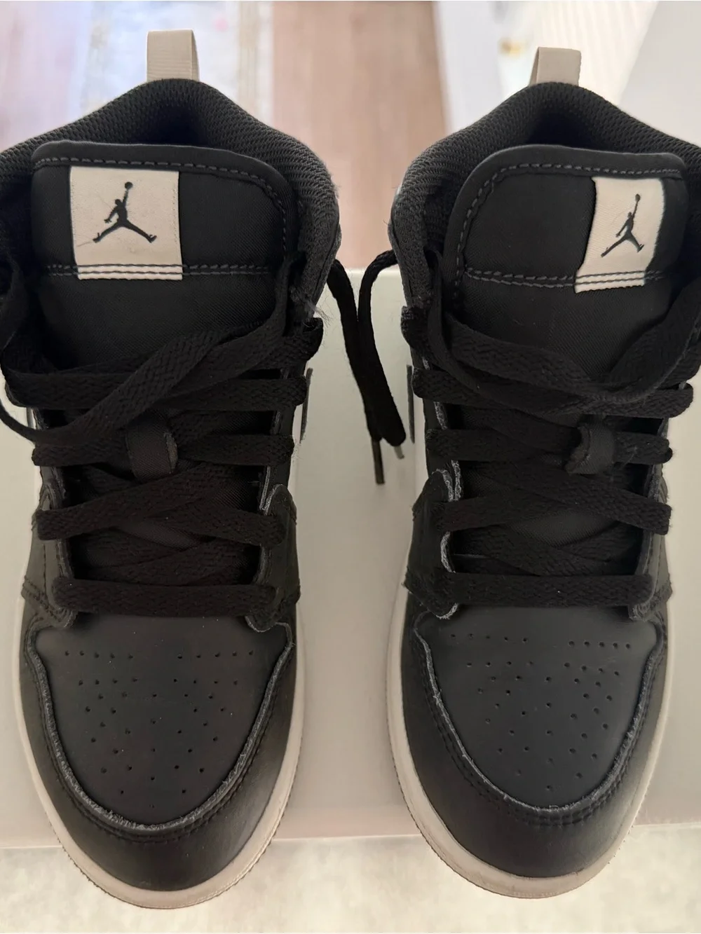 Nike Jordan 1 Retro Kids' Black/White Sneakers